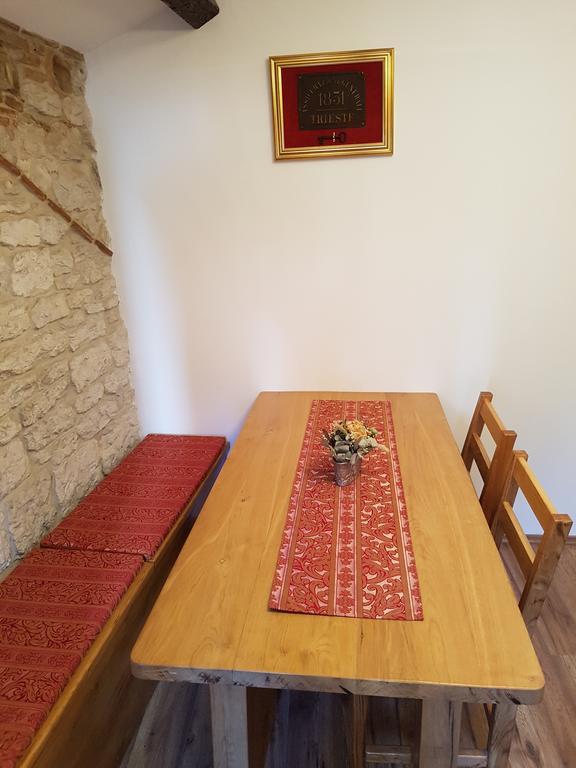 Antique Apartment Arsenale Ровин Екстериор снимка